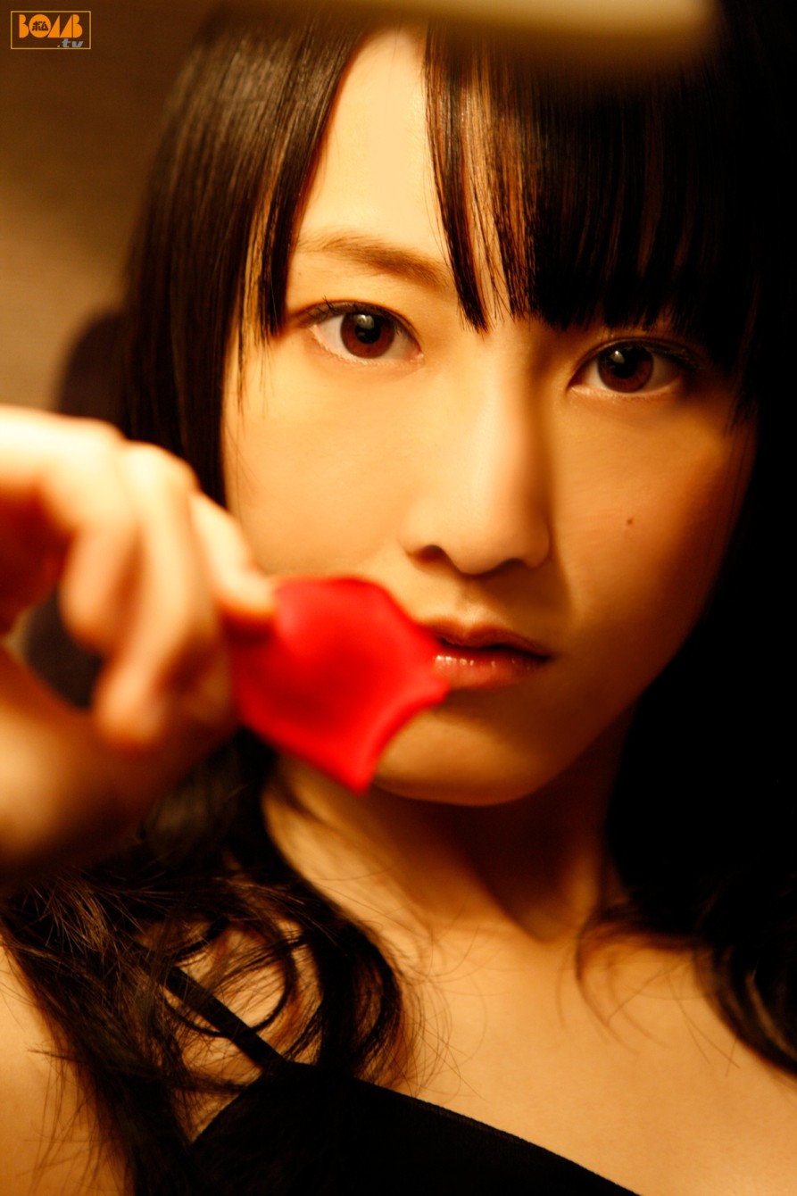 Bomb.tv.GRAVURE.Channel.2011.08.Rena.Matsui_5