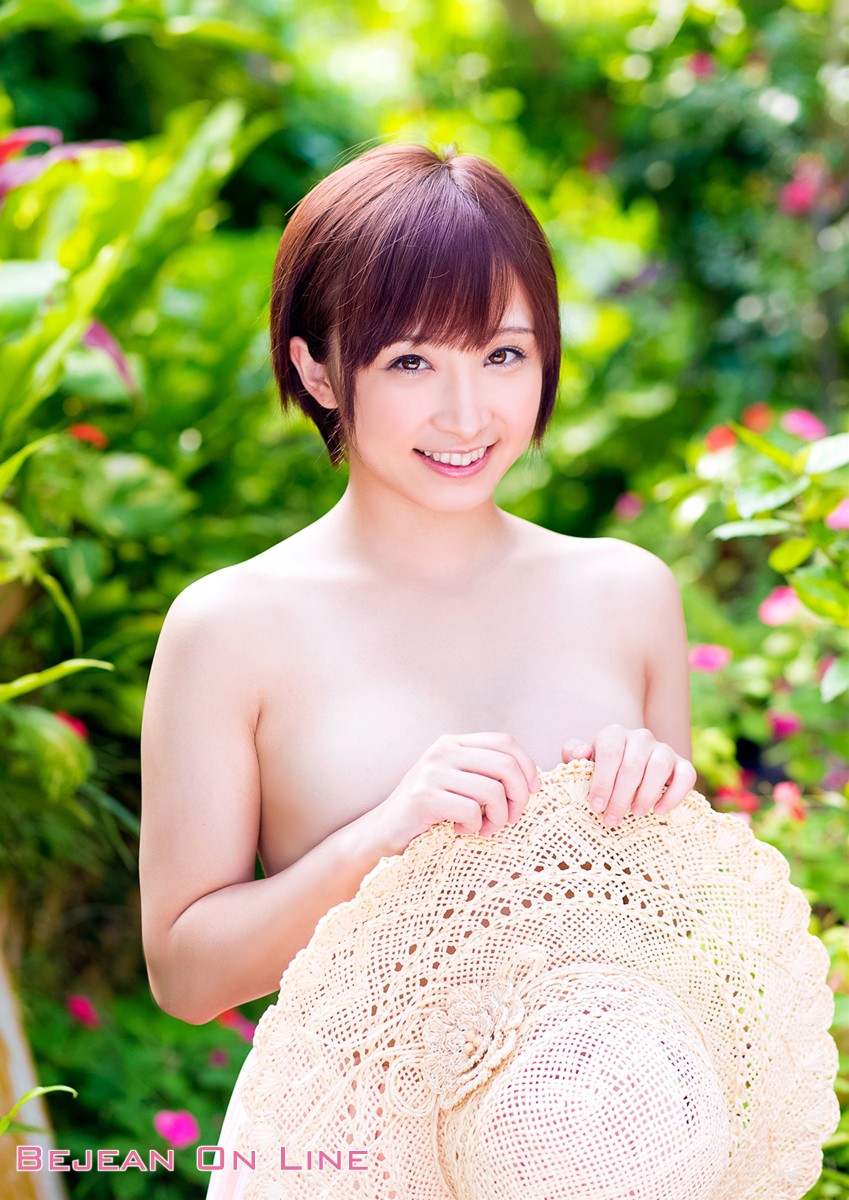 BJ2013.10Ayumi-Kimino_27